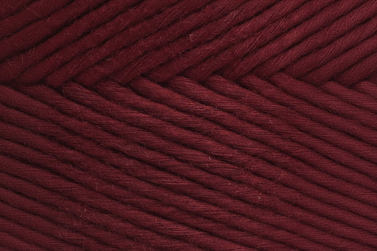 Macramê rústico de algodão vermelho escuro