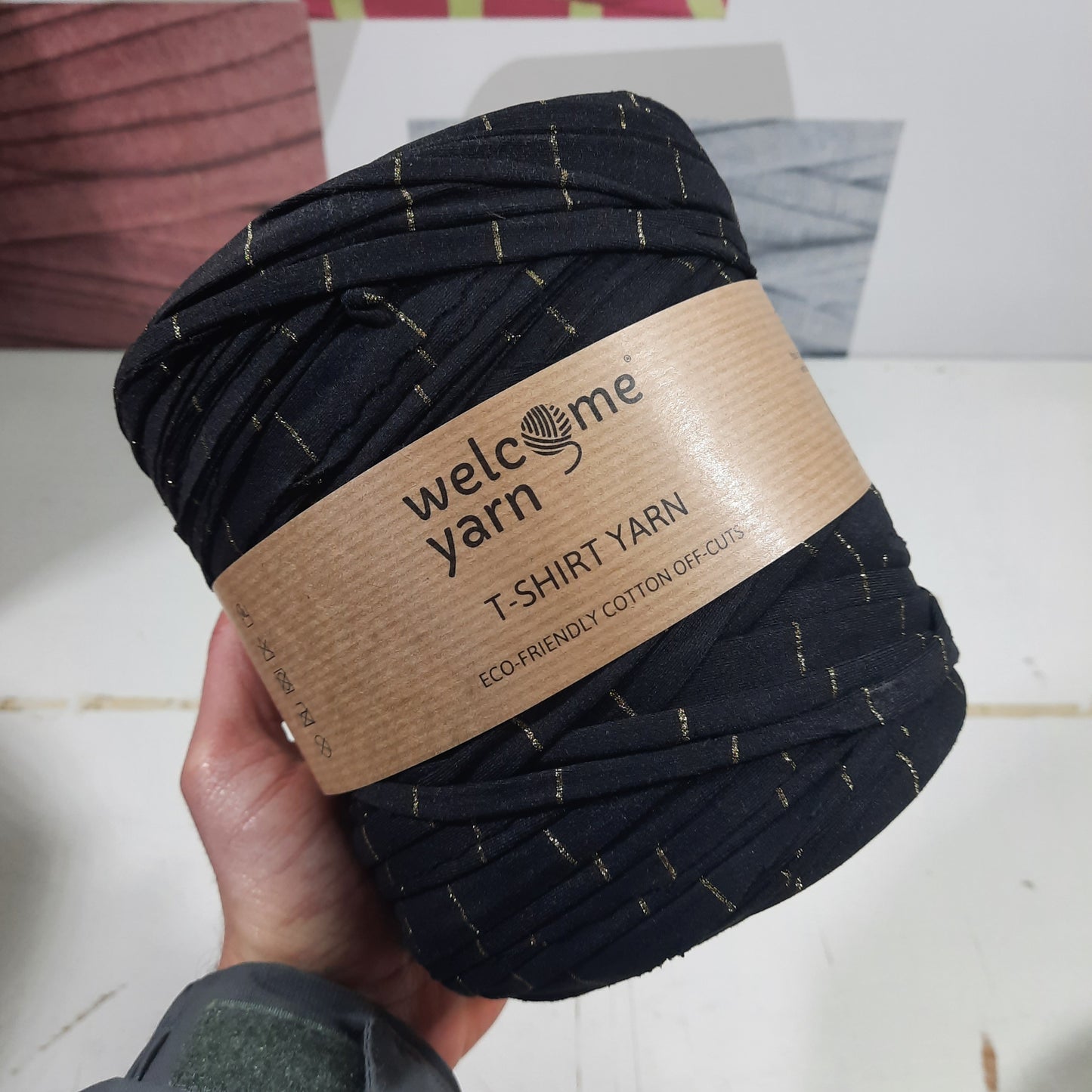 T-shirt Yarn Black with Golden Stripes