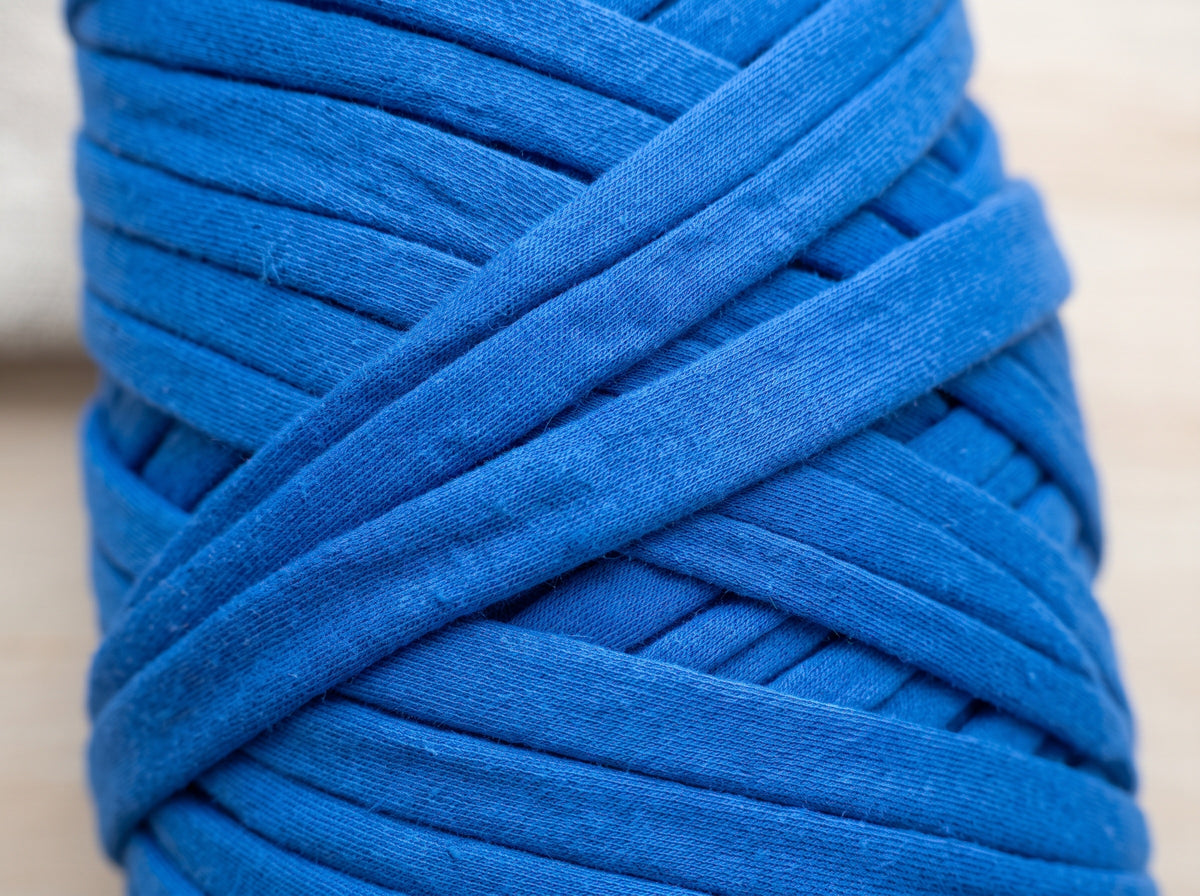 Trapilho Reciclado WelcomeYarn 120m – Azul Elétrico | Fio de Malha Made in Portugal