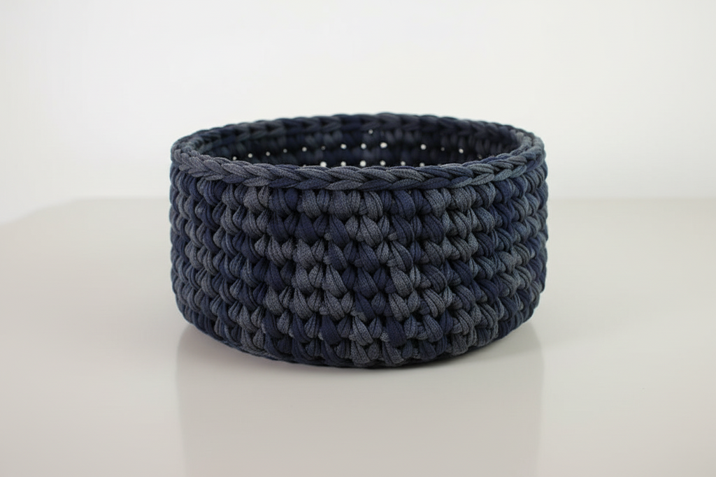 T-shirt Yarn Dark Grey Stripes