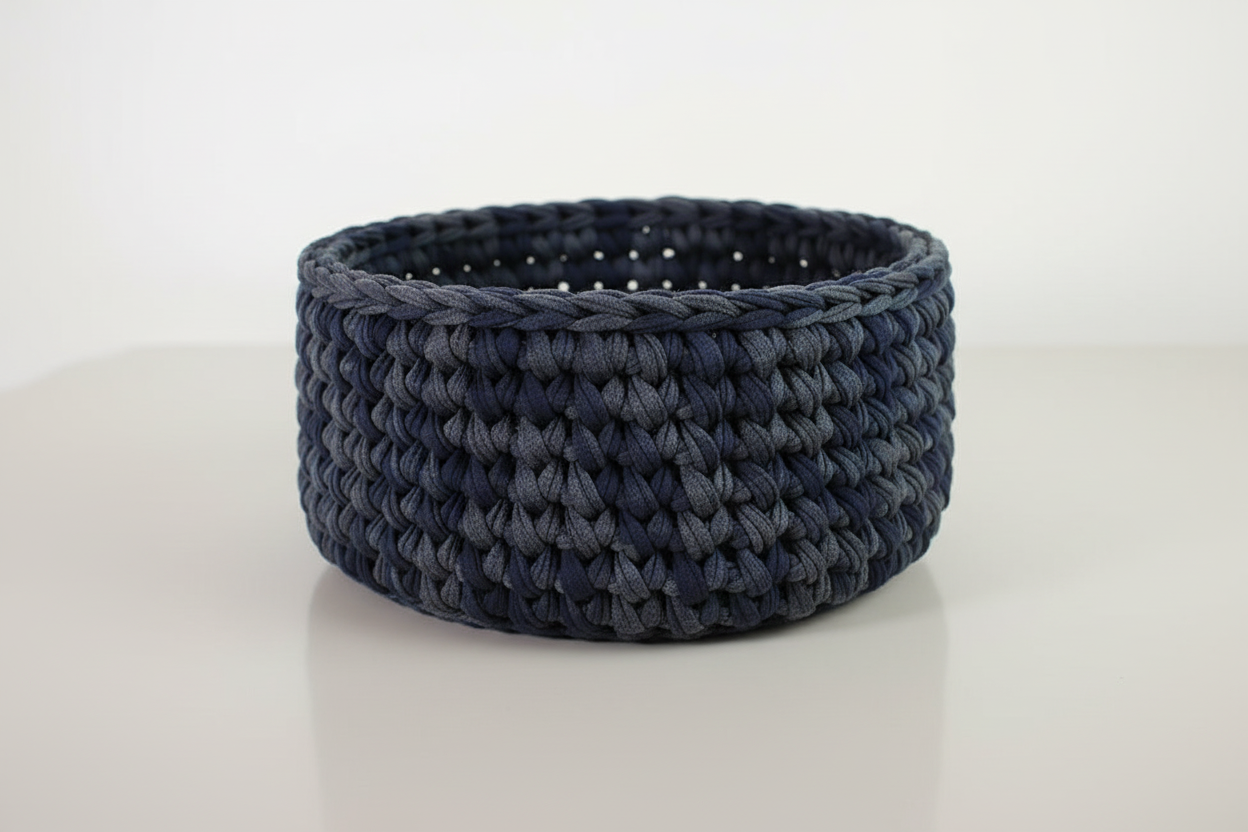T-shirt Yarn Dark Grey Stripes