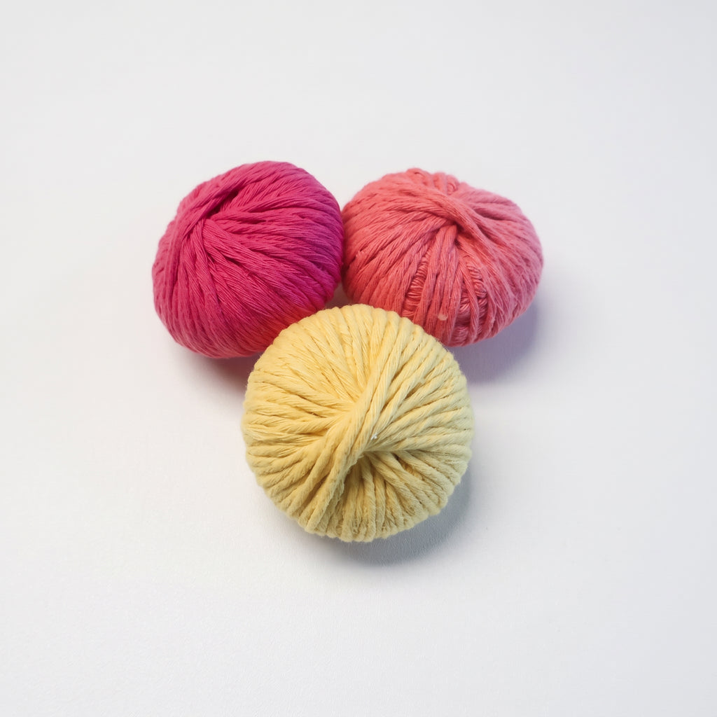 Pack 3 Barbante XL WelcomeYarn – Algodão Reciclado 3mm (Amarelo, Fuchsia e Rosa Coral)