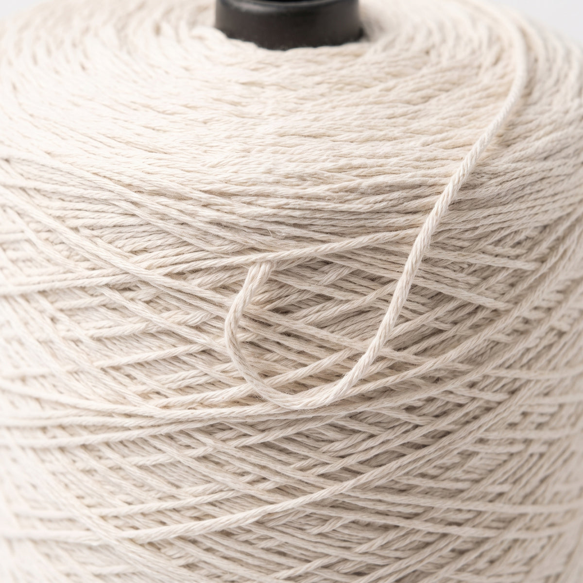 Bobine Industrial Barbante M WelcomeYarn 2.5kg – Algodão Reciclado 1.5mm (Natural Claro)