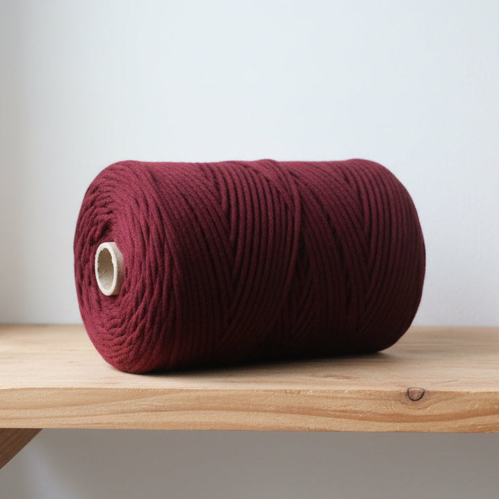 900g Fio de Algodão Rústico Vermelho Escuro/Bordô 4mm/200m