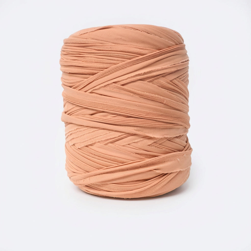 Trapilho Elástico Bege Moreno com Licra – 120 m | WelcomeYarn