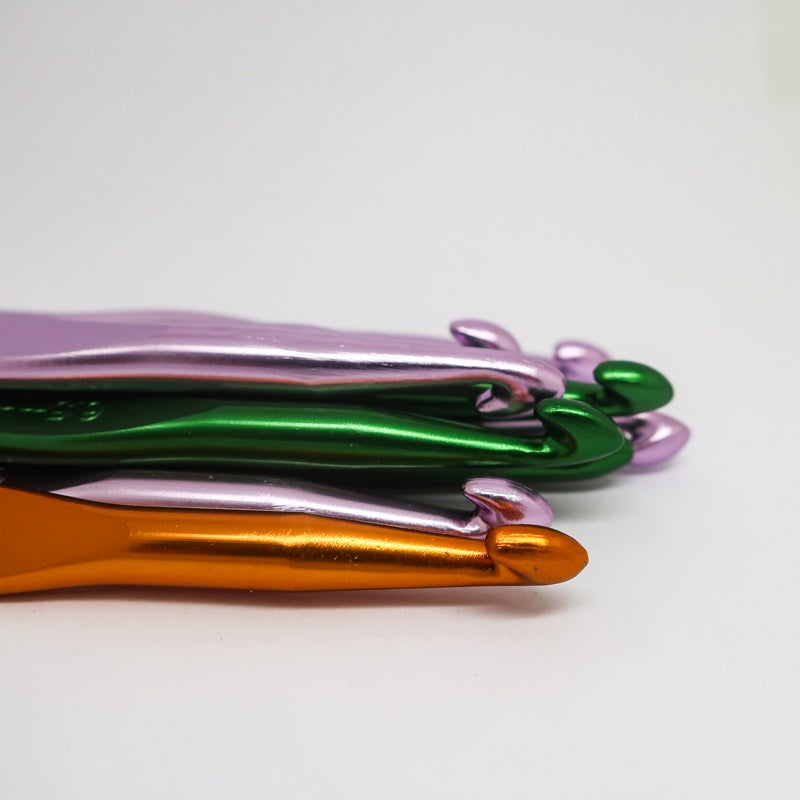 Aluminium Crochet Hooks – Lightweight, Durable and Smooth Glide