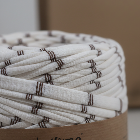 Fio de t-shirt com listras brancas