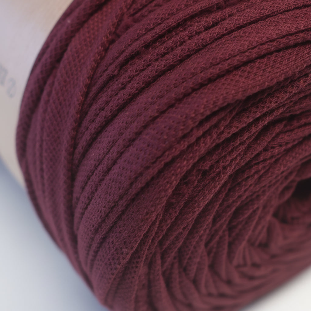 Rolo de Trapilho Fio de Malha Resídual - Vermelho Escuro/Bordô - Tecido Algodão Malha Polo Pouca Elasticidade