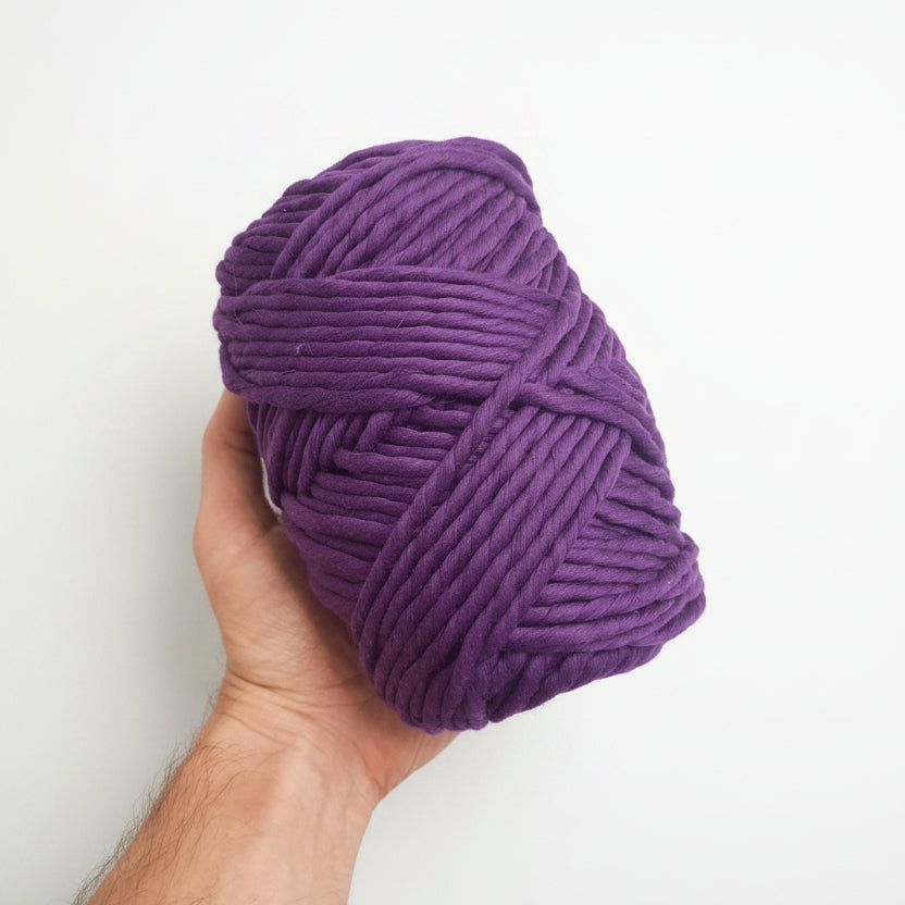 500g de Fio de Algodão Rústico Roxo com 4mm