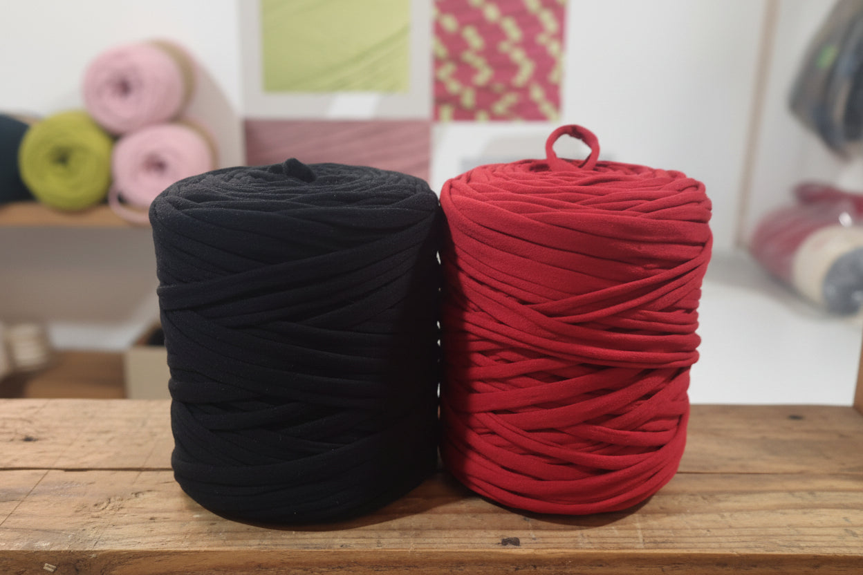 T-shirt Yarn Pack2x - Black and Red